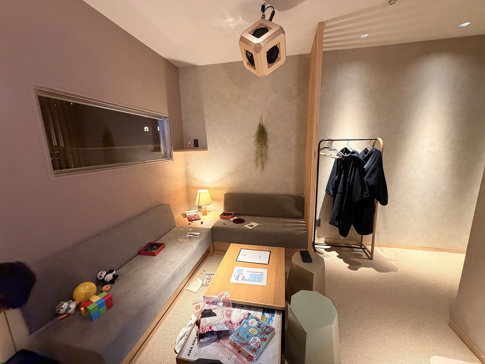 ソファのある休憩部屋