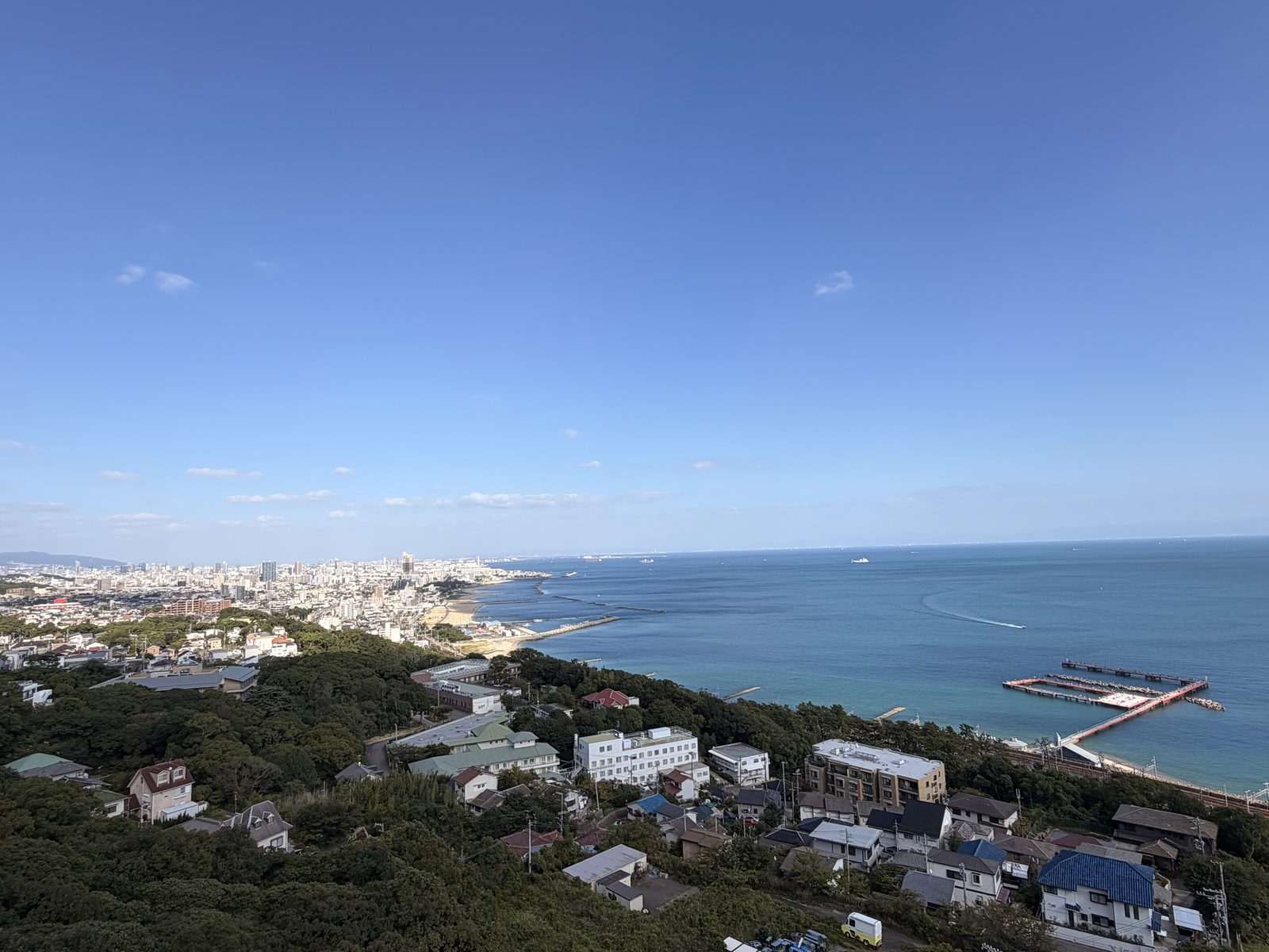 山上から見た須磨の海